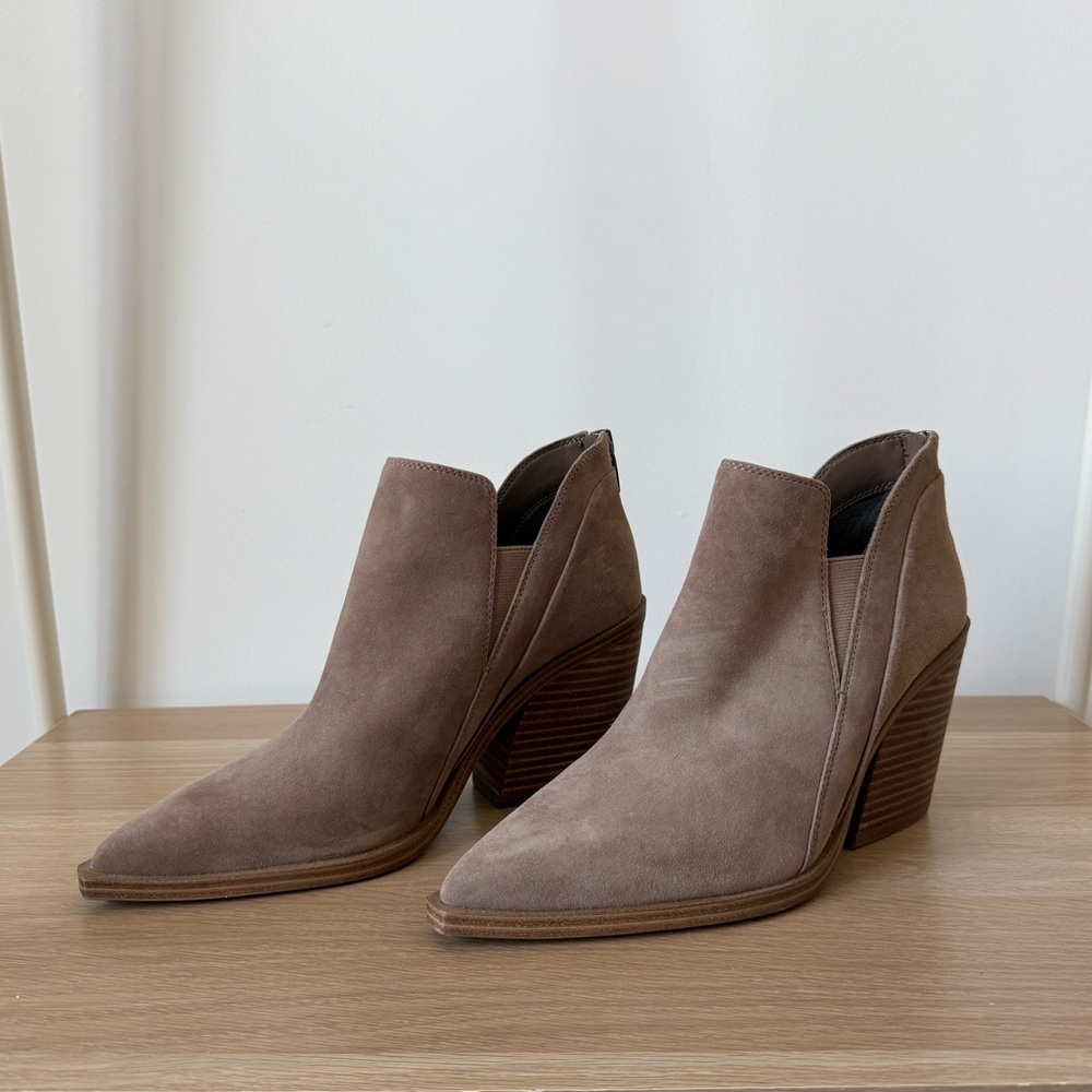 Vince Camuto Tuscan Taupe Suede Gradina Block Heel Bootie - 9M